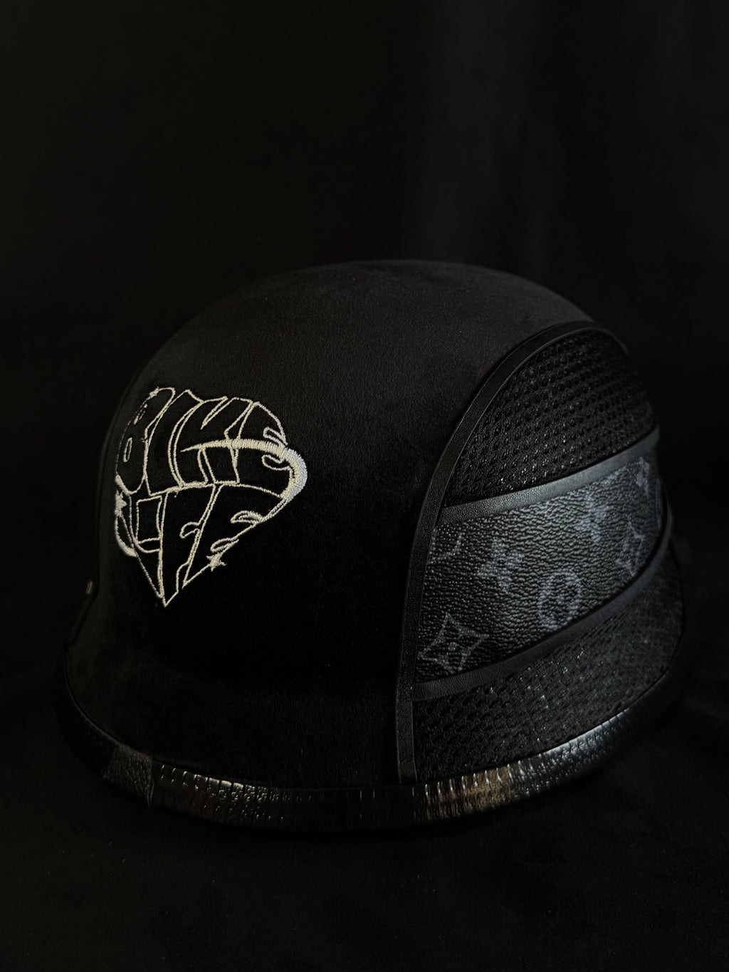 Casque custom moto vue arrière collab Section 59 - MRTS BKLF